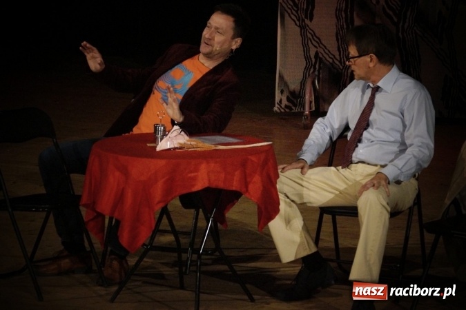 Zdjęcie w galerii na portalu naszraciborz.pl: Randka w ciemno na dwie pary bawiła w RCK wiadomości z regionu