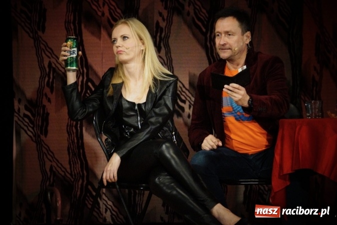 Zdjęcie w galerii na portalu naszraciborz.pl: Randka w ciemno na dwie pary bawiła w RCK wiadomości z regionu