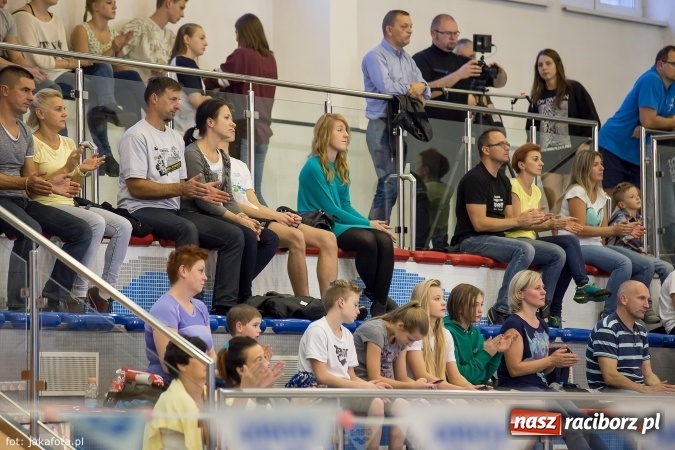 Zdjęcie w galerii na portalu naszraciborz.pl: Pływackie show w Szkole Mistrzostwa Sportowego wiadomości z regionu
