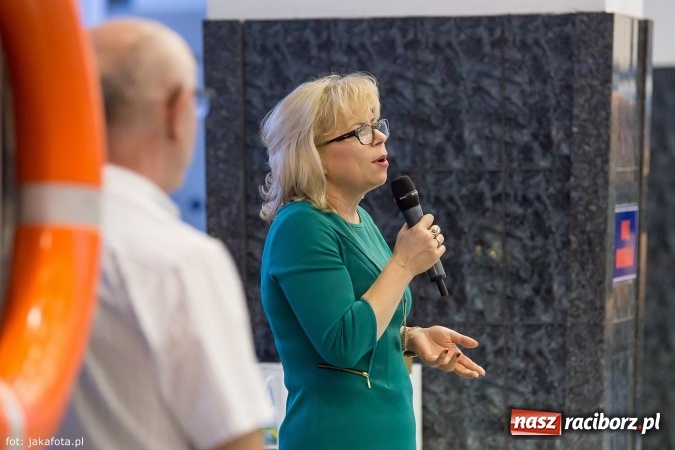 Zdjęcie w galerii na portalu naszraciborz.pl: Pływackie show w Szkole Mistrzostwa Sportowego wiadomości z regionu