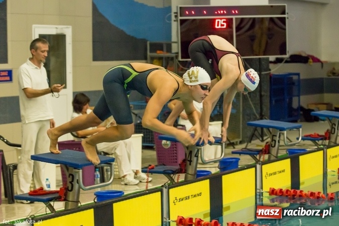 Zdjęcie w galerii na portalu naszraciborz.pl: Pływackie show w Szkole Mistrzostwa Sportowego wiadomości z regionu