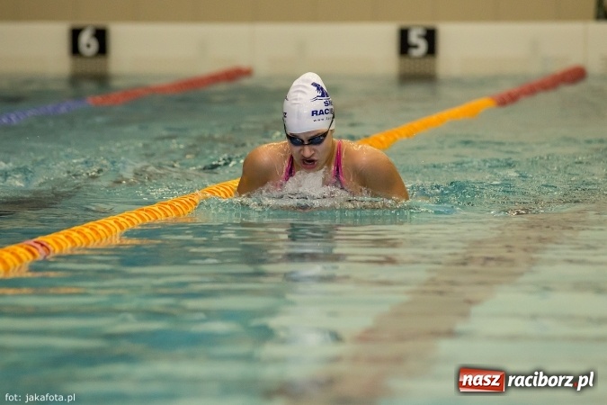 Zdjęcie w galerii na portalu naszraciborz.pl: Pływackie show w Szkole Mistrzostwa Sportowego wiadomości z regionu