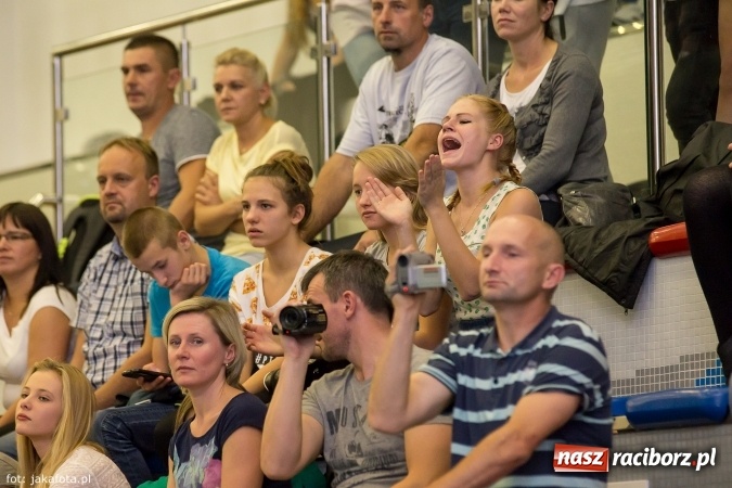 Zdjęcie w galerii na portalu naszraciborz.pl: Pływackie show w Szkole Mistrzostwa Sportowego wiadomości z regionu