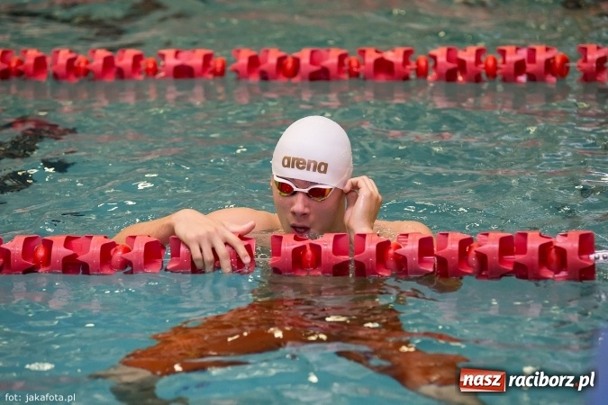 Zdjęcie w galerii na portalu naszraciborz.pl: Pływackie show w Szkole Mistrzostwa Sportowego wiadomości z regionu