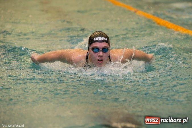 Zdjęcie w galerii na portalu naszraciborz.pl: Pływackie show w Szkole Mistrzostwa Sportowego wiadomości z regionu