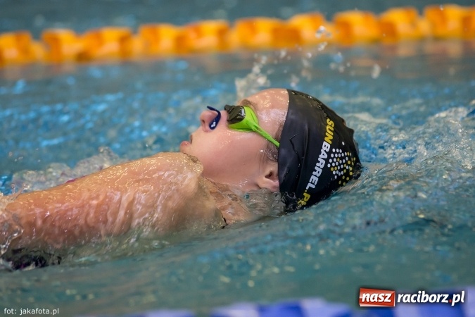 Zdjęcie w galerii na portalu naszraciborz.pl: Pływackie show w Szkole Mistrzostwa Sportowego wiadomości z regionu