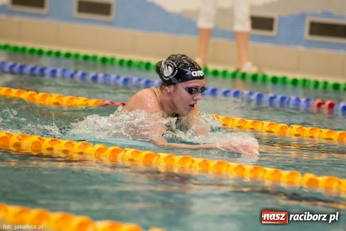Zdjęcie w galerii na portalu naszraciborz.pl: Pływackie show w Szkole Mistrzostwa Sportowego wiadomości z regionu