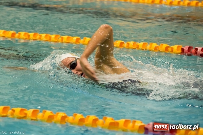Zdjęcie w galerii na portalu naszraciborz.pl: Pływackie show w Szkole Mistrzostwa Sportowego wiadomości z regionu