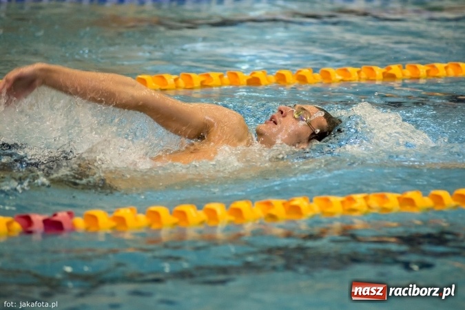 Zdjęcie w galerii na portalu naszraciborz.pl: Pływackie show w Szkole Mistrzostwa Sportowego wiadomości z regionu