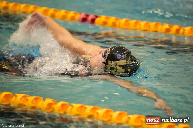 Zdjęcie w galerii na portalu naszraciborz.pl: Pływackie show w Szkole Mistrzostwa Sportowego wiadomości z regionu