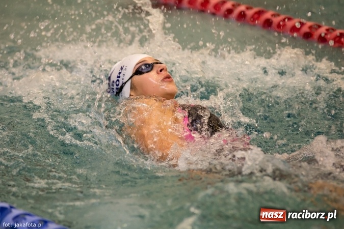 Zdjęcie w galerii na portalu naszraciborz.pl: Pływackie show w Szkole Mistrzostwa Sportowego wiadomości z regionu
