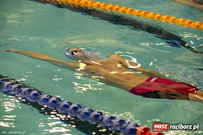 Zdjęcie w galerii na portalu naszraciborz.pl: Pływackie show w Szkole Mistrzostwa Sportowego wiadomości z regionu