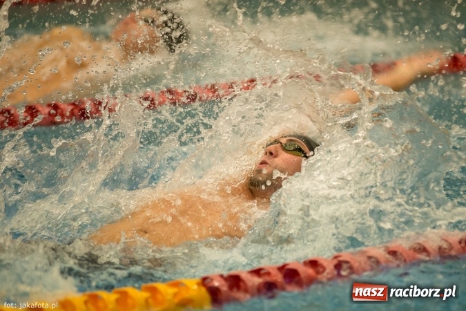 Zdjęcie w galerii na portalu naszraciborz.pl: Pływackie show w Szkole Mistrzostwa Sportowego wiadomości z regionu