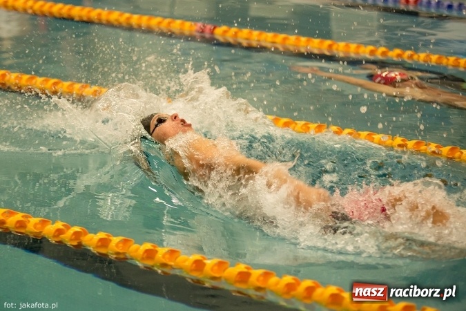 Zdjęcie w galerii na portalu naszraciborz.pl: Pływackie show w Szkole Mistrzostwa Sportowego wiadomości z regionu