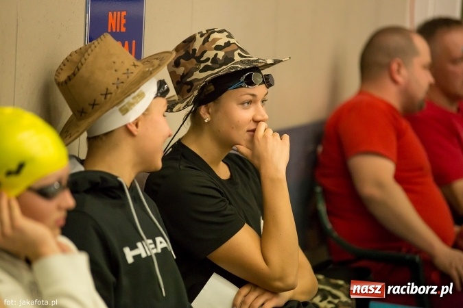 Zdjęcie w galerii na portalu naszraciborz.pl: Pływackie show w Szkole Mistrzostwa Sportowego wiadomości z regionu