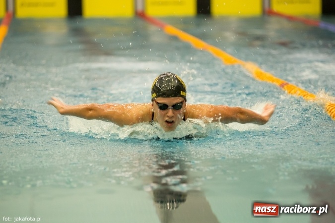 Zdjęcie w galerii na portalu naszraciborz.pl: Pływackie show w Szkole Mistrzostwa Sportowego wiadomości z regionu