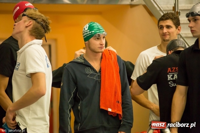 Zdjęcie w galerii na portalu naszraciborz.pl: Pływackie show w Szkole Mistrzostwa Sportowego wiadomości z regionu