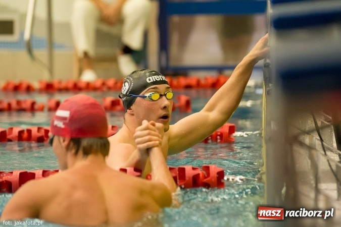 Zdjęcie w galerii na portalu naszraciborz.pl: Pływackie show w Szkole Mistrzostwa Sportowego wiadomości z regionu