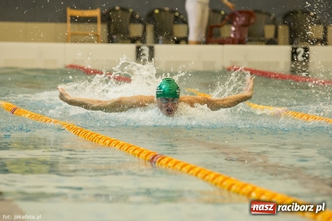 Zdjęcie w galerii na portalu naszraciborz.pl: Pływackie show w Szkole Mistrzostwa Sportowego wiadomości z regionu
