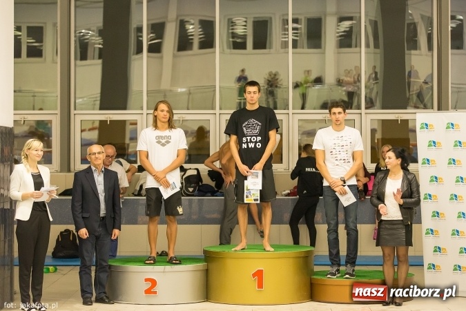 Zdjęcie w galerii na portalu naszraciborz.pl: Pływackie show w Szkole Mistrzostwa Sportowego wiadomości z regionu