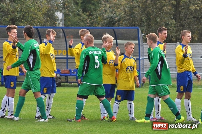 Zdjęcie w galerii na portalu naszraciborz.pl: Stal przegrała z Brzeziem przy pustych trybunach wiadomości z regionu