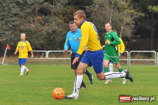 Zdjęcie w galerii na portalu naszraciborz.pl: Stal przegrała z Brzeziem przy pustych trybunach wiadomości z regionu