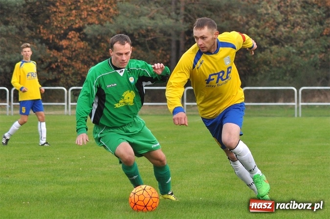 Zdjęcie w galerii na portalu naszraciborz.pl: Stal przegrała z Brzeziem przy pustych trybunach wiadomości z regionu