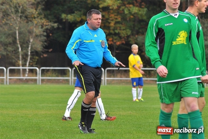 Zdjęcie w galerii na portalu naszraciborz.pl: Stal przegrała z Brzeziem przy pustych trybunach wiadomości z regionu