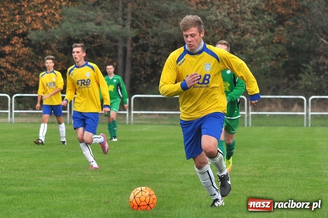 Zdjęcie w galerii na portalu naszraciborz.pl: Stal przegrała z Brzeziem przy pustych trybunach wiadomości z regionu