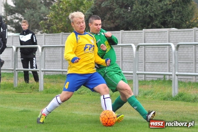 Zdjęcie w galerii na portalu naszraciborz.pl: Stal przegrała z Brzeziem przy pustych trybunach wiadomości z regionu