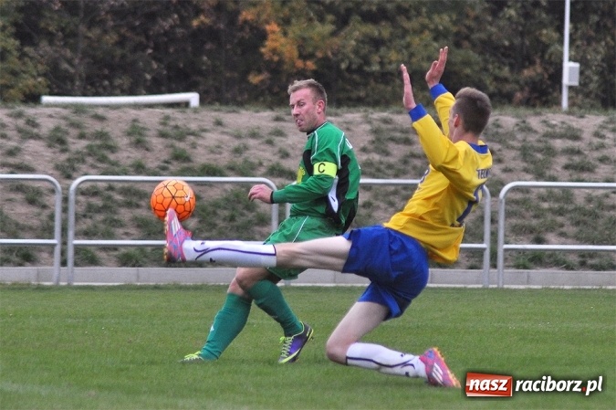 Zdjęcie w galerii na portalu naszraciborz.pl: Stal przegrała z Brzeziem przy pustych trybunach wiadomości z regionu