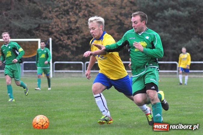 Zdjęcie w galerii na portalu naszraciborz.pl: Stal przegrała z Brzeziem przy pustych trybunach wiadomości z regionu