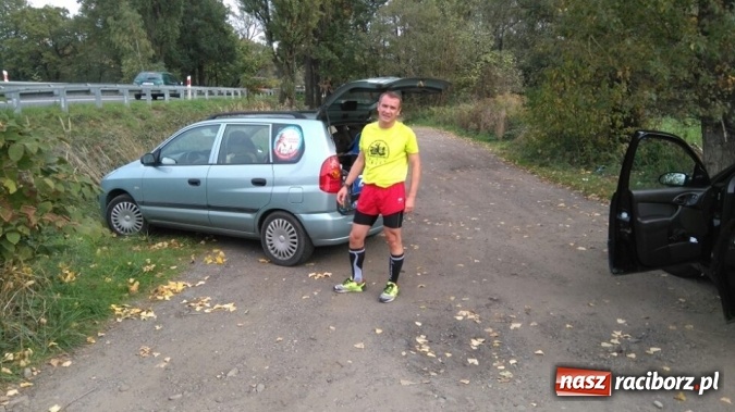 Zdjęcie w galerii na portalu naszraciborz.pl: Sztafeta Papieska z Kietrza do Krakowa odbyła się już po raz trzeci wiadomości z regionu