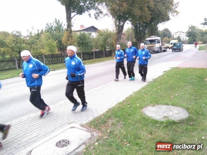 Zdjęcie w galerii na portalu naszraciborz.pl: Sztafeta Papieska z Kietrza do Krakowa odbyła się już po raz trzeci wiadomości z regionu