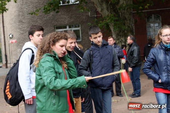 Zdjęcie w galerii na portalu naszraciborz.pl: Gimnazjum nr 5 świętowało na festynie rodzinnym wiadomości z regionu