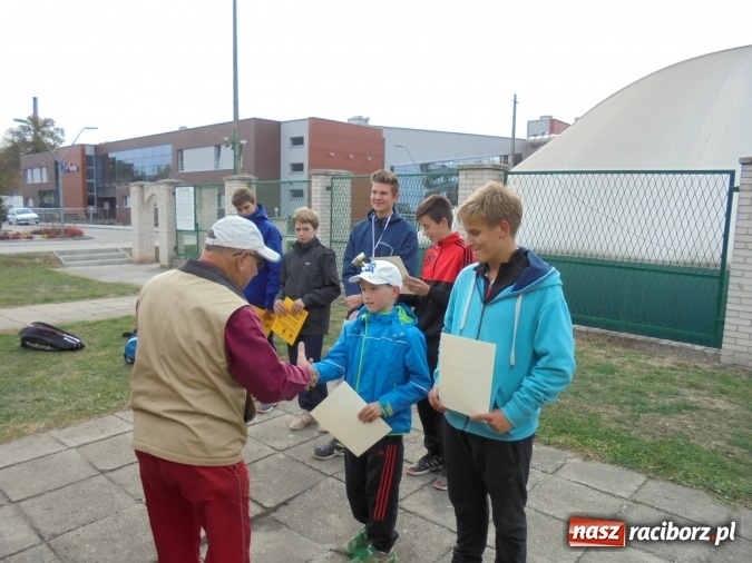 Zdjęcie w galerii na portalu naszraciborz.pl: Na stadionie OSiR-u rozegrano Młodzieżowe Mistrzostwa Raciborza w tenisie wiadomości z regionu