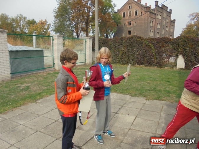 Zdjęcie w galerii na portalu naszraciborz.pl: Na stadionie OSiR-u rozegrano Młodzieżowe Mistrzostwa Raciborza w tenisie wiadomości z regionu