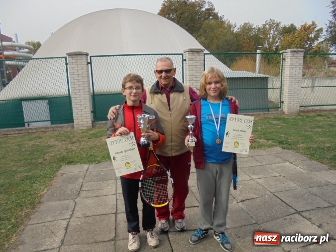 Zdjęcie w galerii na portalu naszraciborz.pl: Na stadionie OSiR-u rozegrano Młodzieżowe Mistrzostwa Raciborza w tenisie wiadomości z regionu