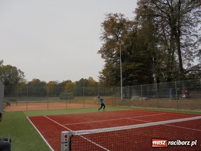 Zdjęcie w galerii na portalu naszraciborz.pl: Na stadionie OSiR-u rozegrano Młodzieżowe Mistrzostwa Raciborza w tenisie wiadomości z regionu
