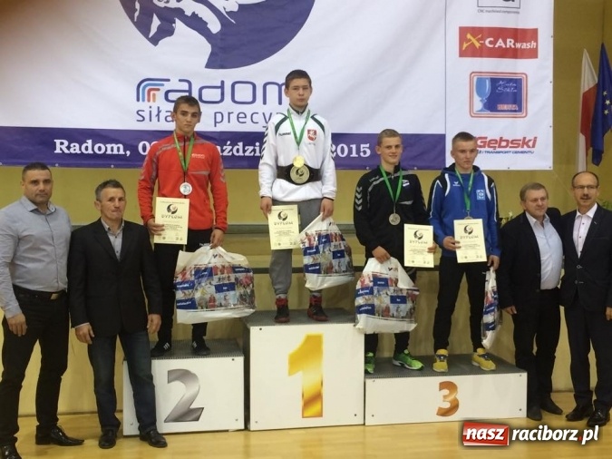 Zdjęcie w galerii na portalu naszraciborz.pl: Cztery medale zapaśnik&oacute;w MKZ Unia Racib&oacute;rz na Pucharze Polski Kadet&oacute;w w Radomiu wiadomości z regionu