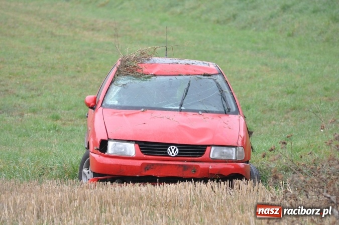Zdjęcie w galerii na portalu naszraciborz.pl: Zima za progiem - dwa groźne zdarzenia na raciborskich drogach. Kierowcy - noga z gazu! wiadomości z regionu