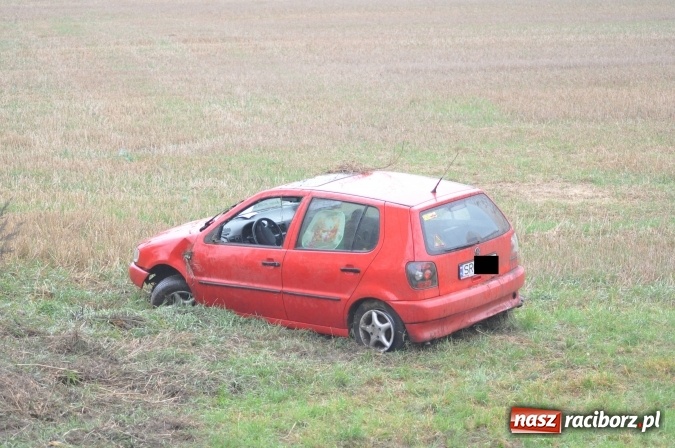 Zdjęcie w galerii na portalu naszraciborz.pl: Zima za progiem - dwa groźne zdarzenia na raciborskich drogach. Kierowcy - noga z gazu! wiadomości z regionu