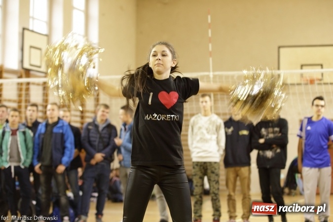 Zdjęcie w galerii na portalu naszraciborz.pl: Dwójki siatkarskie zagrały dziś w CKZiU nr 1. Sprawdź, kto wygrał! wiadomości z regionu