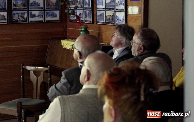 Zdjęcie w galerii na portalu naszraciborz.pl: O Juliuszu Rogerze na wczorajszej prelekcji w TMZR wiadomości z regionu