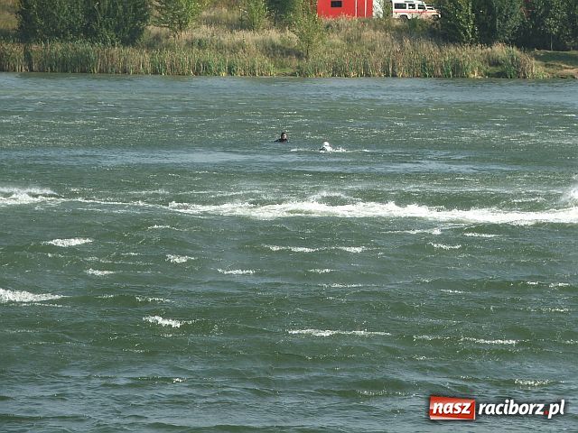 Zdjęcie w galerii na portalu naszraciborz.pl: Akcja WODNIK w helikopterze wiadomości z regionu