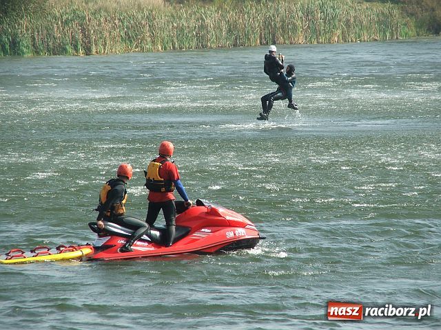 Zdjęcie w galerii na portalu naszraciborz.pl: Akcja WODNIK w helikopterze wiadomości z regionu