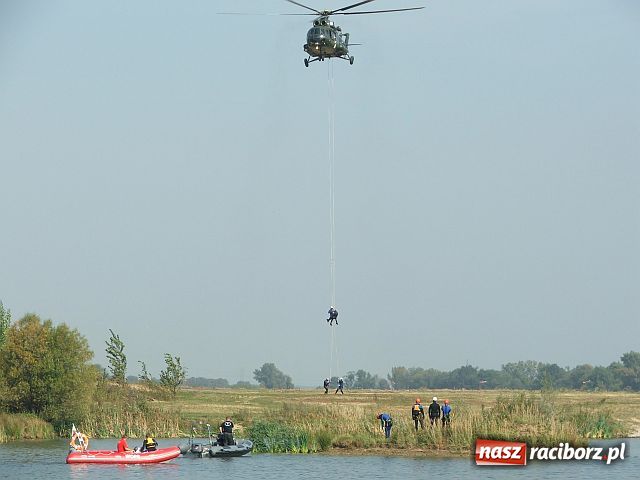 Zdjęcie w galerii na portalu naszraciborz.pl: Akcja WODNIK w helikopterze wiadomości z regionu