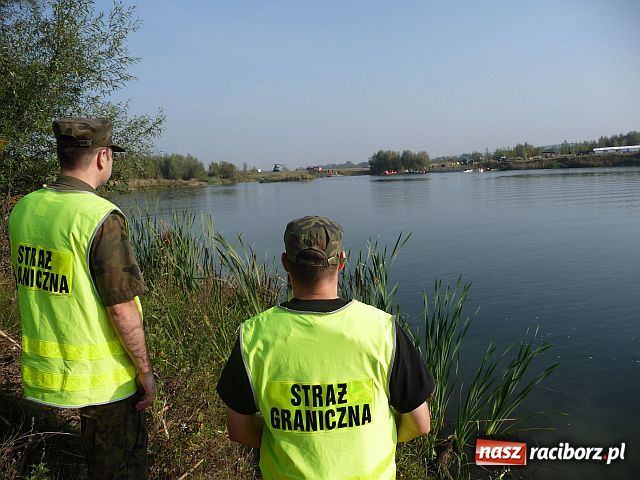 Zdjęcie w galerii na portalu naszraciborz.pl: Akcja WODNIK w helikopterze wiadomości z regionu