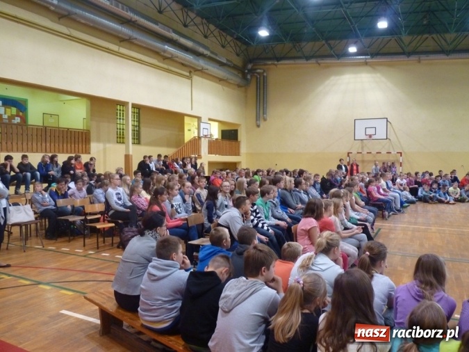 Zdjęcie w galerii na portalu naszraciborz.pl: Uczniowie z Nędzy zrobili pokaz&oacute;wkę! Zobacz, co jedzą na śniadanie wiadomości z regionu