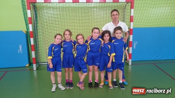 Zdjęcie w galerii na portalu naszraciborz.pl: W Pawłowie zagrali o puchar Tymbarku wiadomości z regionu